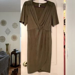 NWT! Medium olive green suede Dress by Kensie